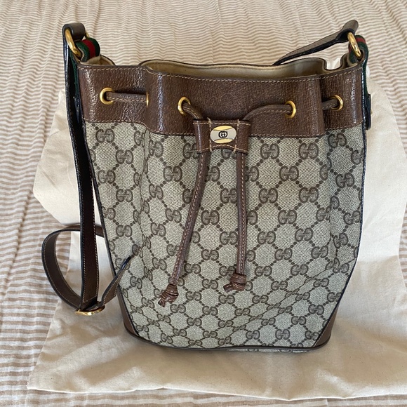 Authentic Gucci Vintage GG Web Supreme Coated Canvas Bucket Bag Shoulder Bag - Picture 1 of 12
